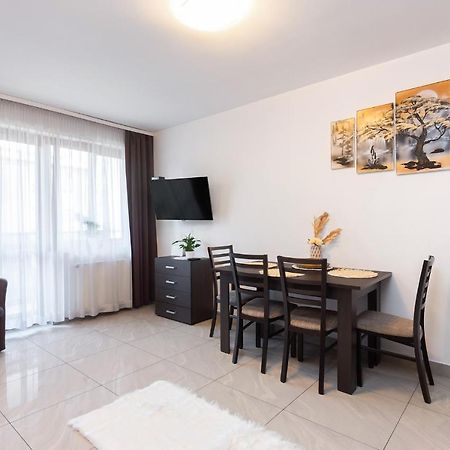 Apartament Z Balkonem 9 Leilighet Krasków Eksteriør bilde