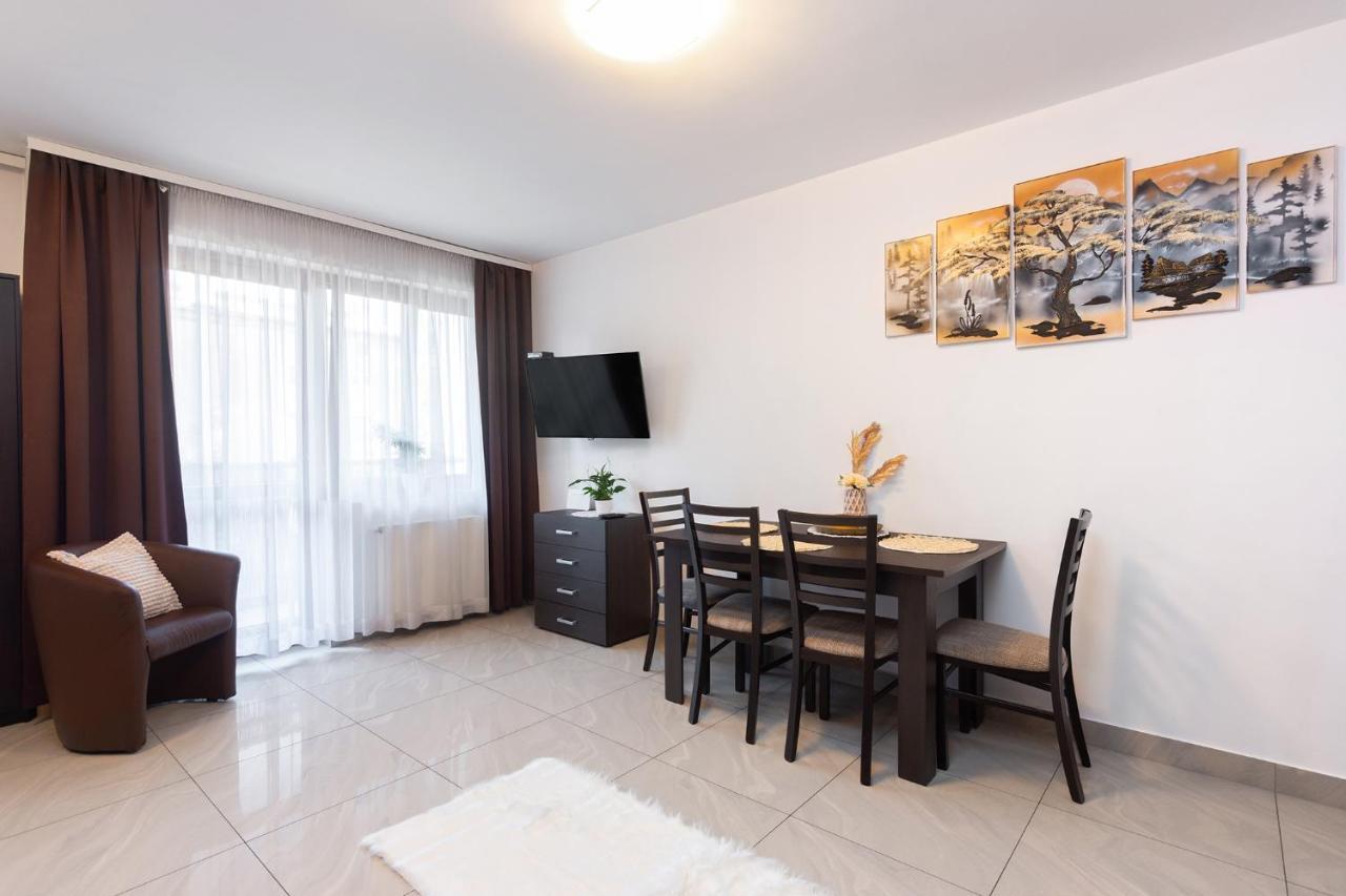 Apartament Z Balkonem 9 Leilighet Krasków Eksteriør bilde