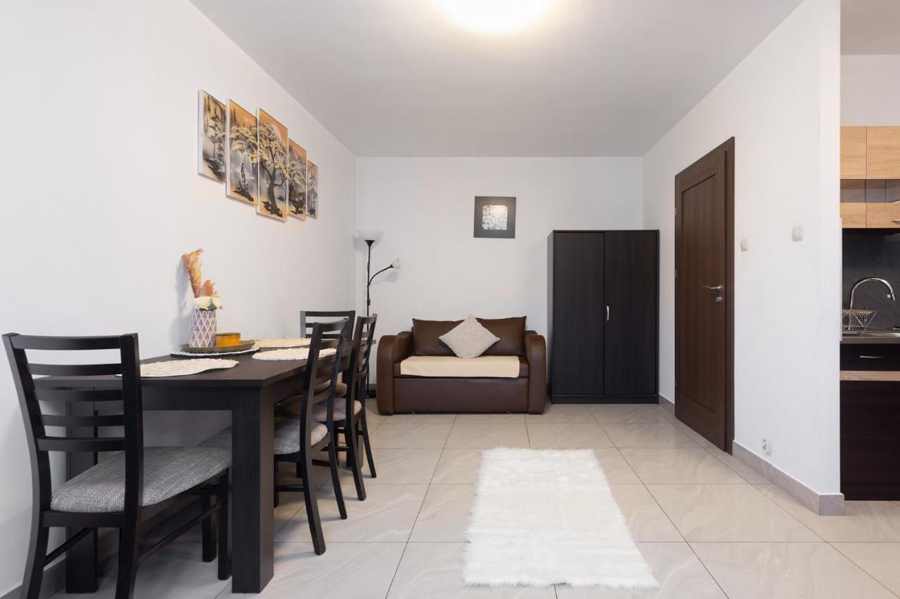 Apartament Z Balkonem 9 Leilighet Krasków Eksteriør bilde